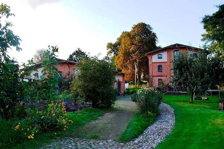 Ferienwohnung für 4 Personen, mit Sauna und Garten in Mecklenburgische Seenplatte