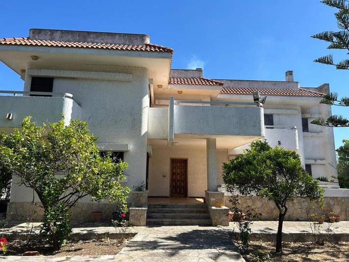 Casa vacanza per 7 persone, con Balcone e Terrazza nonché Giardino a Leporano Marina