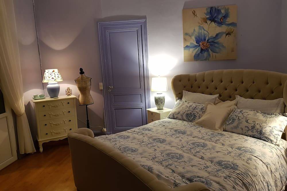 Bourgeoise élégante Chateau Situé dans le Centre de ses propres Parkland in Gontaud-de-Nogaret, Région de Marmande