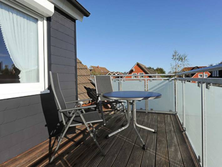 Ferienwohnung für 2 Personen, mit Balkon und Garten sowie Sauna in Bensersiel - 2