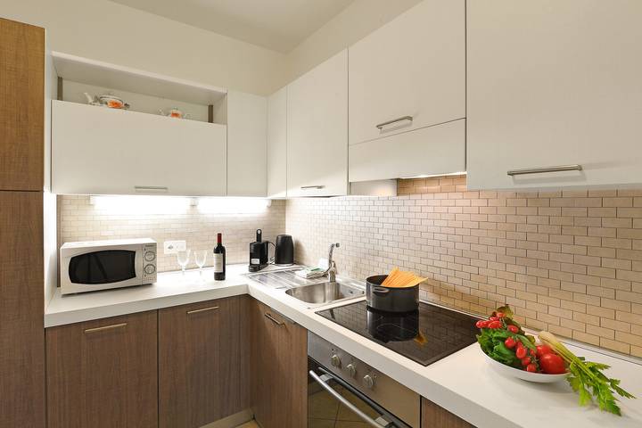 Appartement entier, Santiago Home with Lake-View Balconies in Lugano, Lac de Lugano