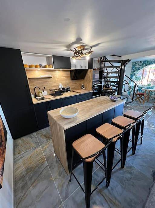 Three-Bedroom Villa in La Garde, Côte méditerranéenne (France)