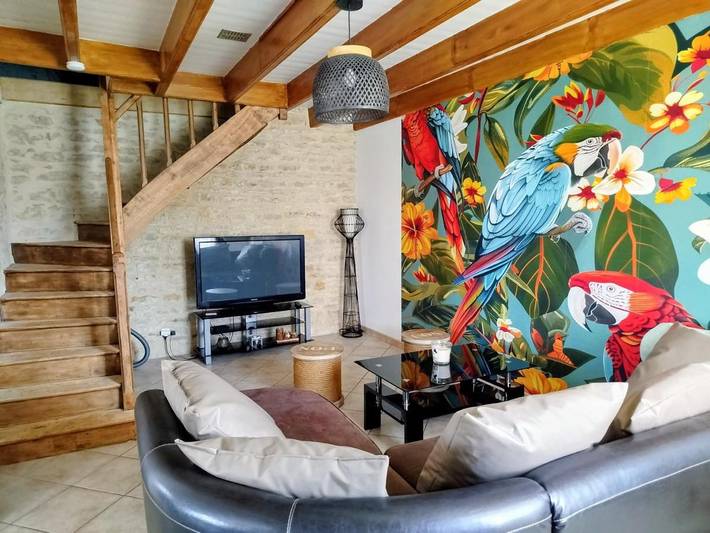 Location de vacances pour 6 personnes, avec vue et jardin à Damvix