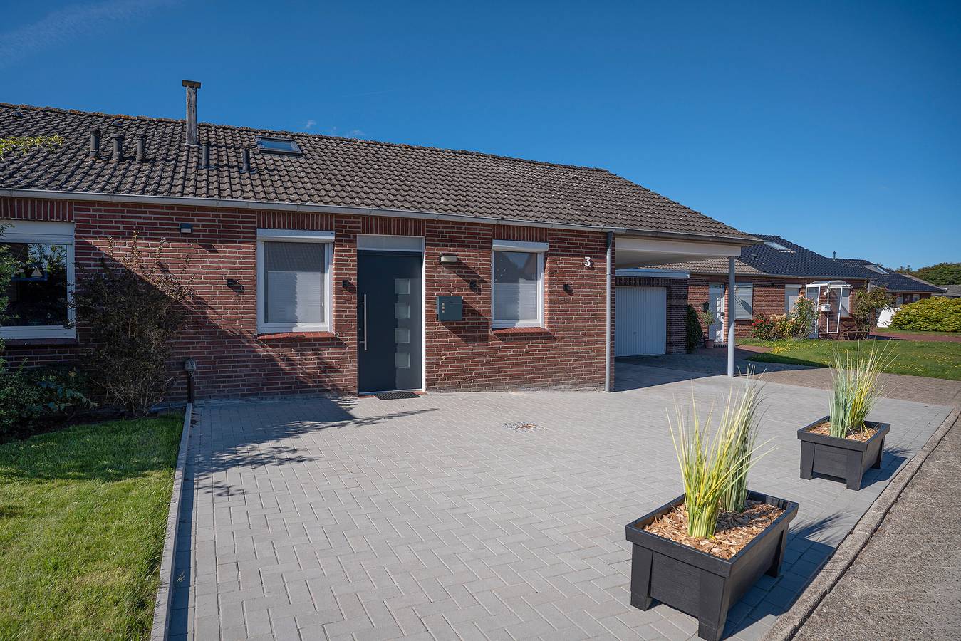 Ferienhaus 'Am See' mit privatem Garten und Wlan in Hage, Norden und Umgebung