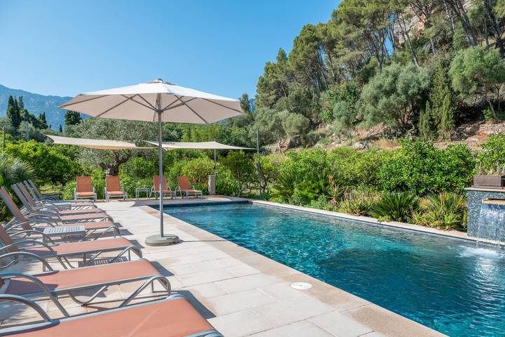 Finca für Gruppen für 12 Personen, mit Garten in Sóller