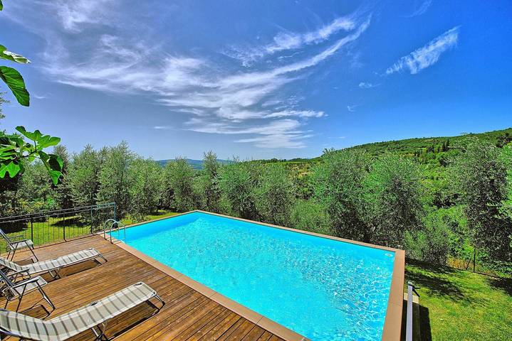 Location de vacances pour 12 personnes, avec balcon et piscine à Arezzo - 4