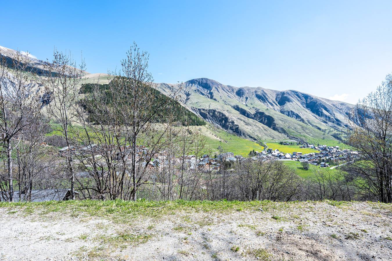 Appartement entier, Appartement 'Le Nid D'Aigle' avec vue sur les montagnes in Saint-Sorlin-d'Arves, Région de Saint-Jean-de-Maurienne