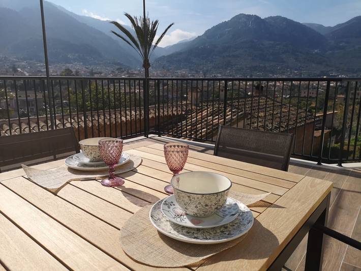 Apartamento entero, Villa 'Arbona Dalt' con vistas a la montaña, Wi-Fi y aire acondicionado in L'Horta, Sóller