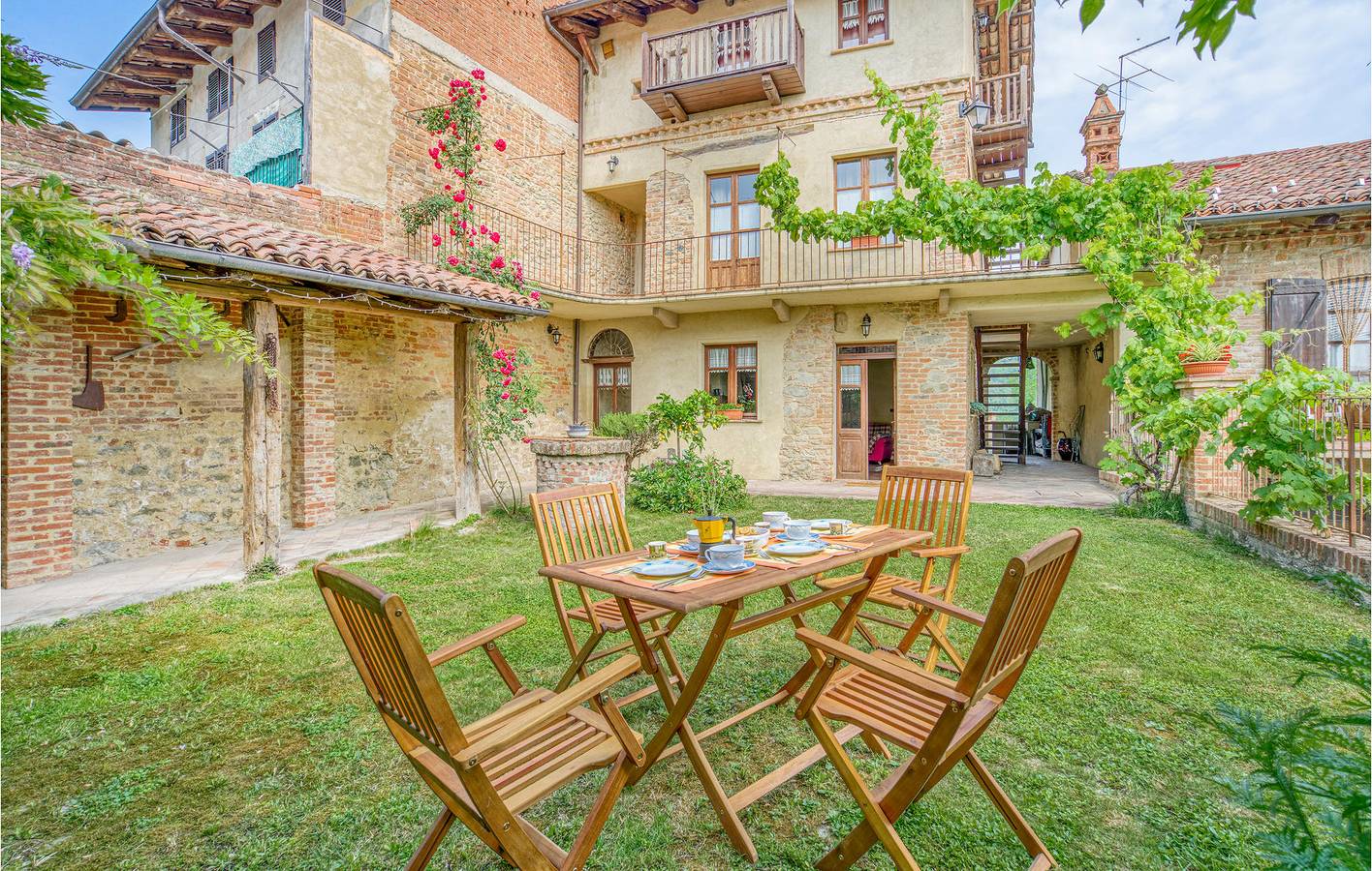 Ganze Ferienwohnung, Rückzugsort Aramengo: WiFi, Fischen, Küche in Aramengo, Asti Provinz
