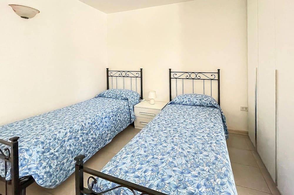 Entire apartment, 2 bedroom lovely apartment in Frigole in Lecce, Lecce Province