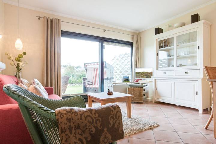 Ganze Wohnung, 2-Zimmer App. mit einzigartigem Seeblick, Stellplatz, Wlan, Haustiere erlaubt. in Nordfriesische Inseln (Schleswig-Holstein) (Schleswig-Holstein), Wenningstedt