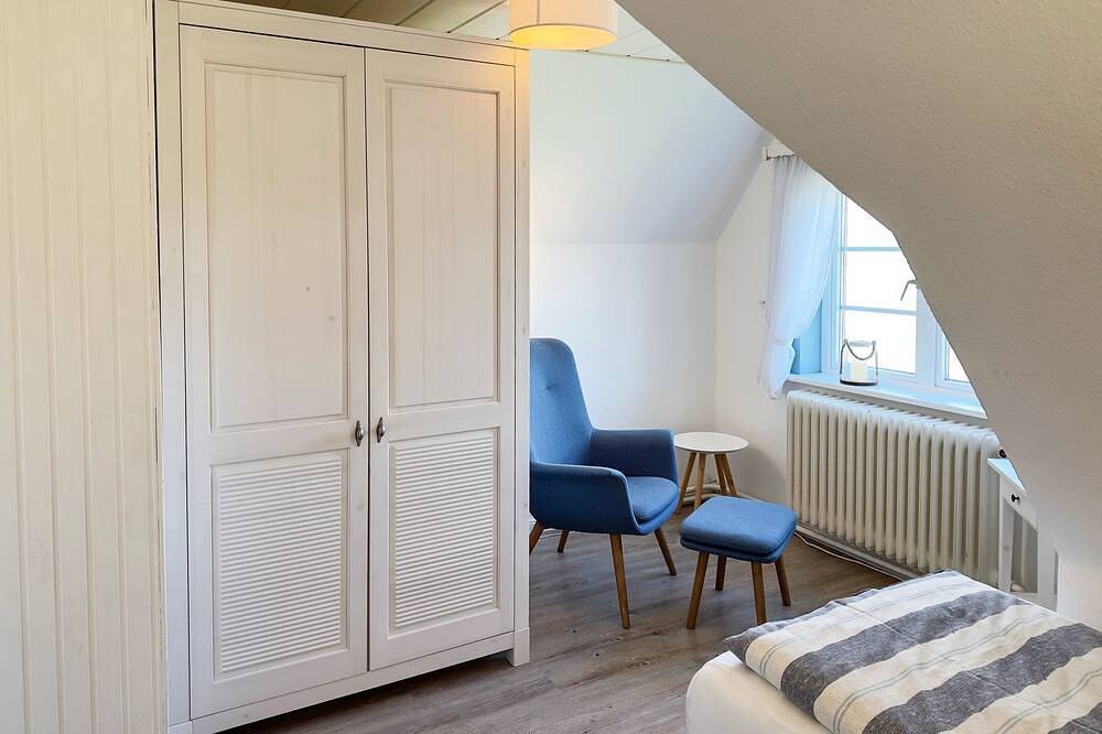 Ganze Wohnung, Haus Frisia Ferienwohnung Frisia 5 mit Garten, Wlan & nur 500 m zum Meer in Norddorf, Amrum