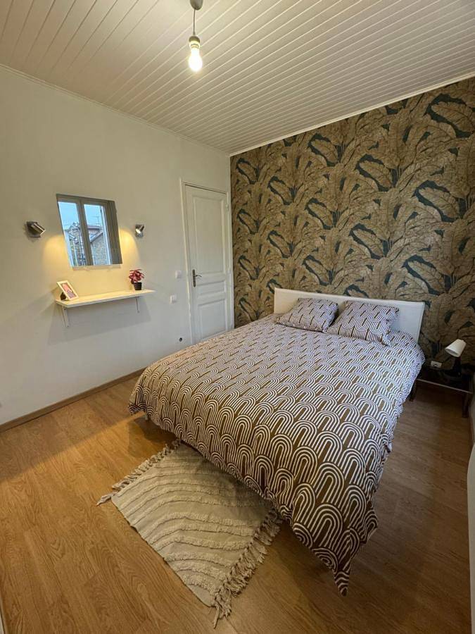Appartement entier, One-Bedroom Apartment in Villemomble, Seine-Saint-Denis