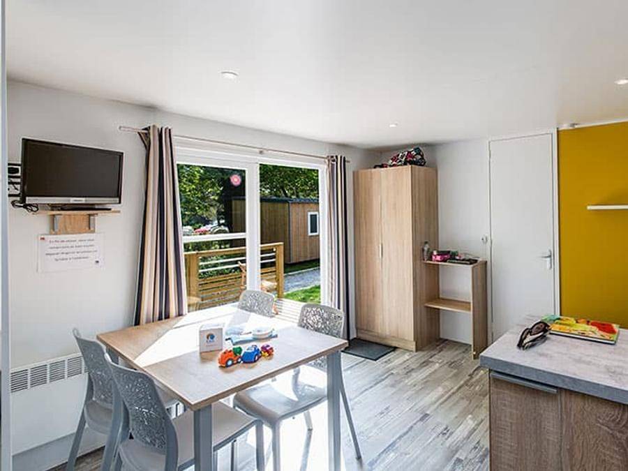 Camping Domaine de Bréhadour   - Mobilhome 6 personnes - Privilège 3 chambres in Saint-Molf, Région de Saint-Nazaire