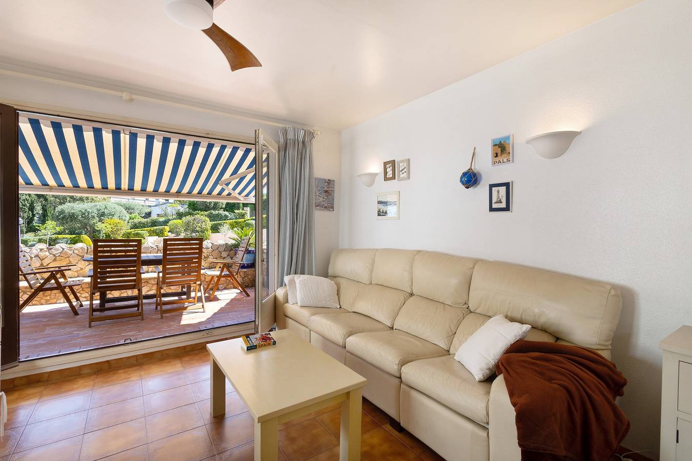 Ganze Wohnung, Apartment 'Ava Senia 3A' mit Meerblick, Gemeinschaftspool und Wlan in Begur, Costa Brava