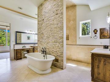 Vacation House for 17 Guests in Austin (TX), Lake Austin, Picture 3