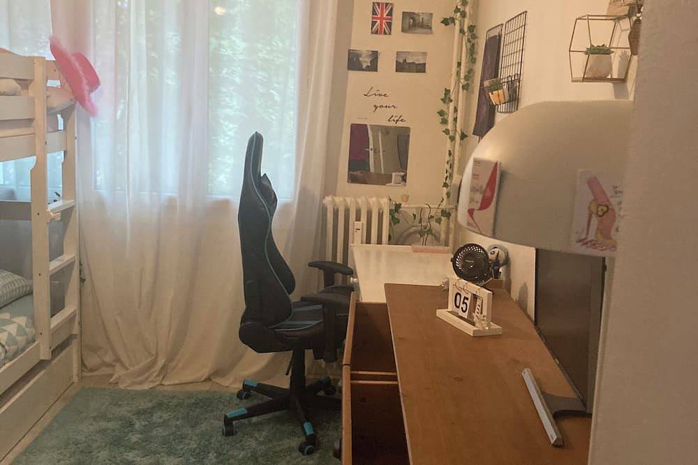 Apartamento entero, Bright apartment near Versailles with parking in La Celle-Saint-Cloud, Yvelines
