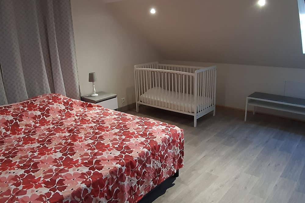 Gîte cosy près d'Orléans avec jardin, parking, et équipements complets in Saint-Hilaire-Saint-Mesmin, Sologne