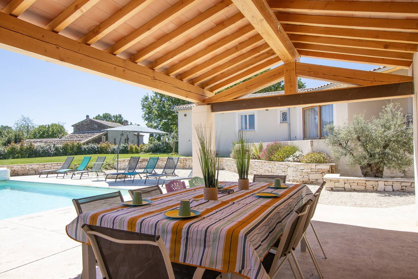 Villa in der Provence mit Pool, Garten und Blick auf den Mont Ventoux – Colonzelle in Colonzelle, Nyons und Umgebung