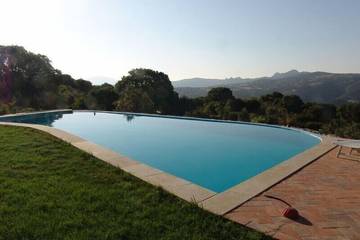 Gîte pour 5 personnes, avec piscine et jardin, animaux acceptés à Sant'Antonio di Gallura