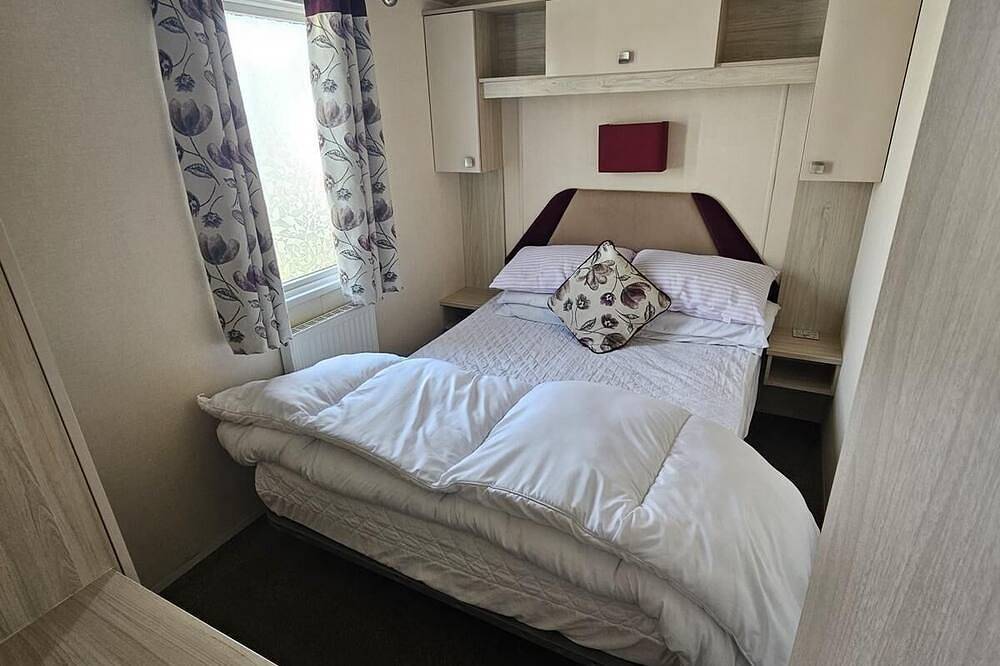 - 8 Berth Caravan with Veranda No pets allowed in Camber Sands, Camber