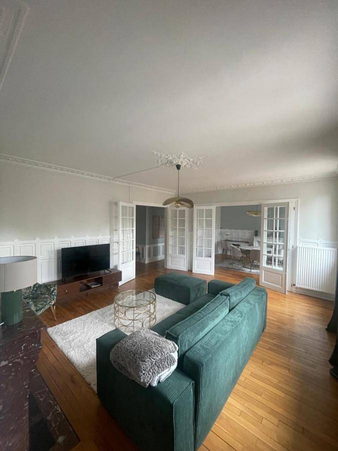 Appartement entier, Two-Bedroom Apartment in Soissons, Aisne