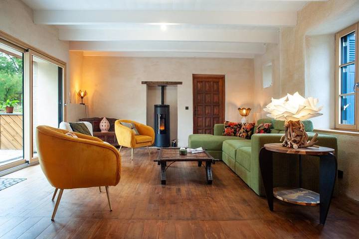 Location de vacances pour 8 personnes, avec vue et jardin à Gommenec'h - 4