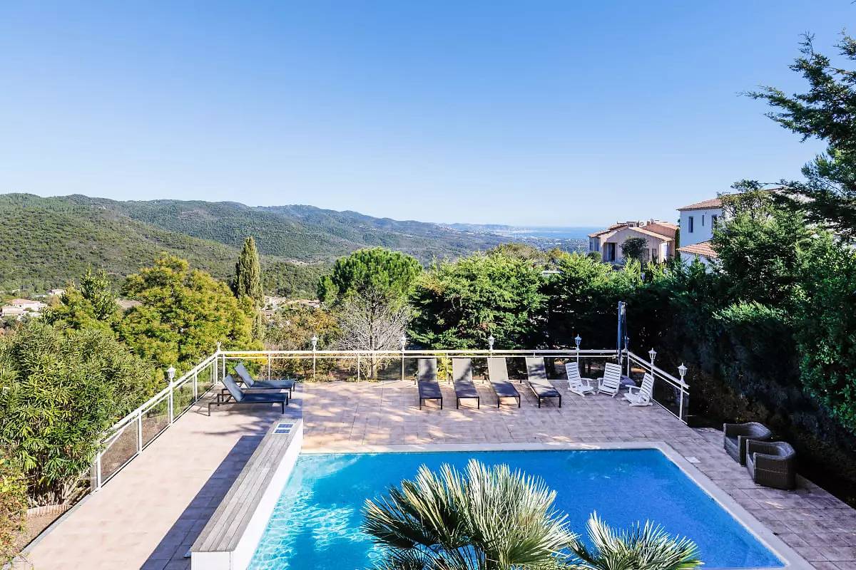 Casas " Villas para 12 personas in Les Adrets-de-l'Estérel, Massif de l'Esterel