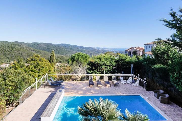 Chalet para 12 personas, con piscina además de jardín y vistas - 1