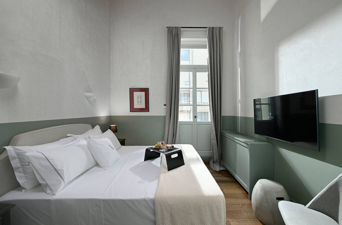 Beautiful Athens Apartment | 1 Bedroom | Apartment Gildarts | Furnished Balcony Overlooking the City | Athinaidos in Centralna część Aten, Ateny
