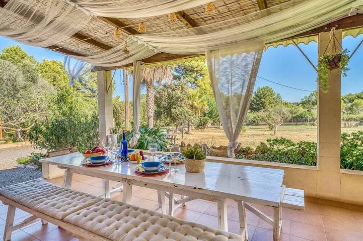Ferienhaus für 4 Personen, mit Terrasse und Garten in Font de sa Cala