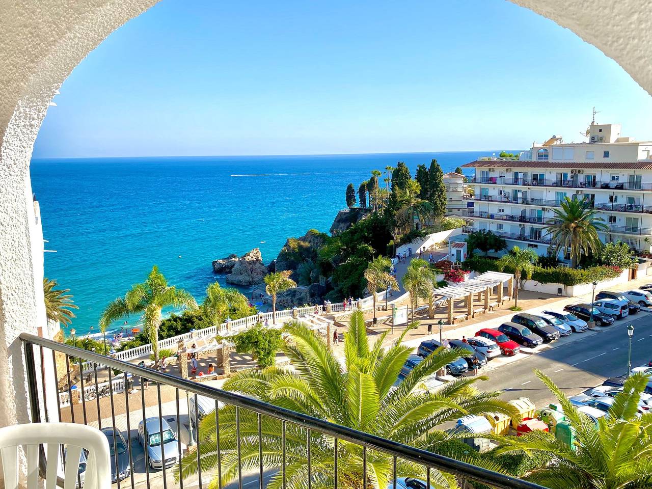 Appartement entier, Appartement 'Sea Views Nice Sunset Sun' avec vue sur mer, piscine partagée et Wi-Fi in Playa Carabeíllo, Nerja