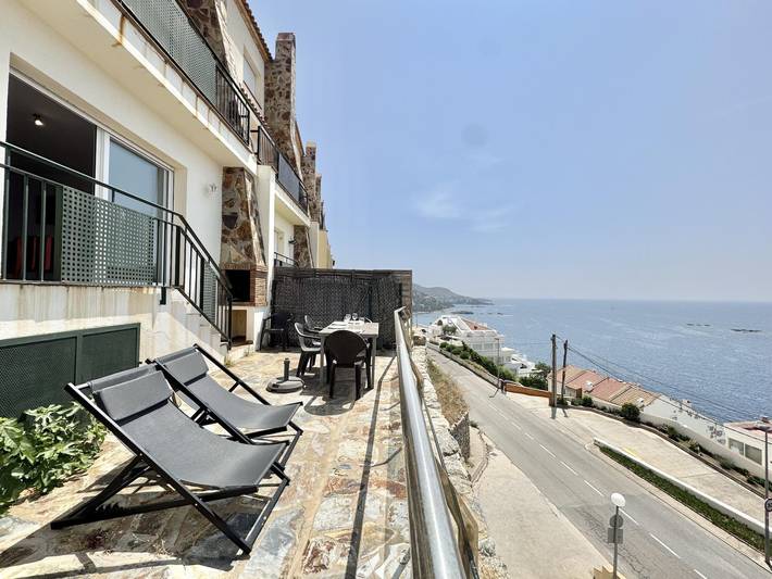 Vakantiehuis voor 6 personen, with uitzicht op zee and zwembad as well as balkon/terras, kindvriendelijk in Roses