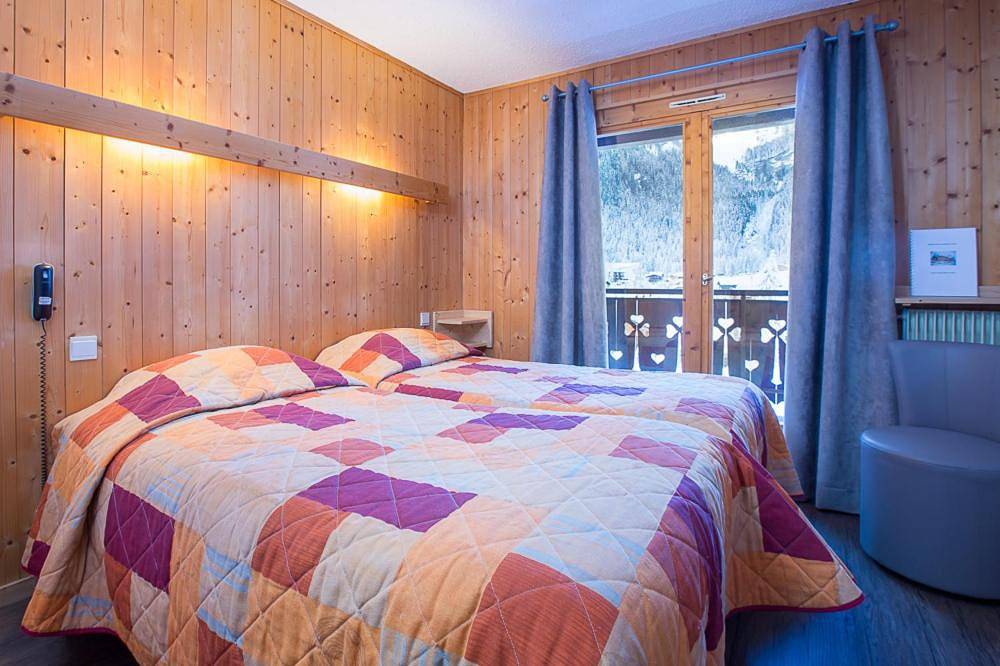 Twin Room in Morzine, Les Portes du Soleil