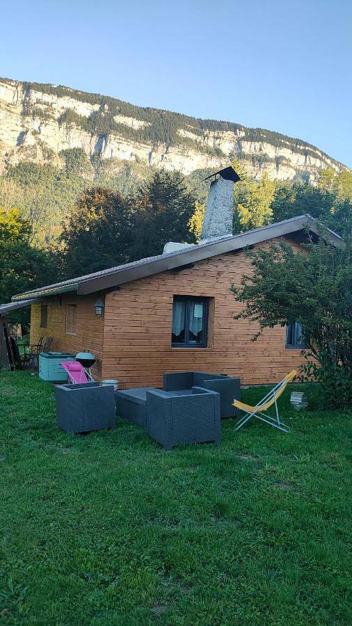Two-Bedroom House in Lépin-le-Lac, Région de Chambéry