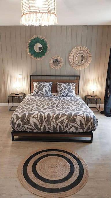 Location de vacances pour 8 personnes, avec jardin et terrasse à Burie - 3