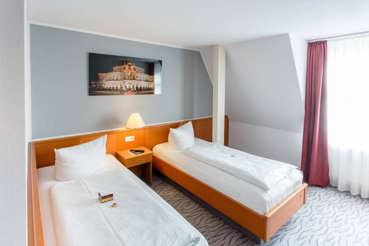 Hotel für 2 Personen, mit Terrasse und Garten sowie Ausblick in Radeberg - 3