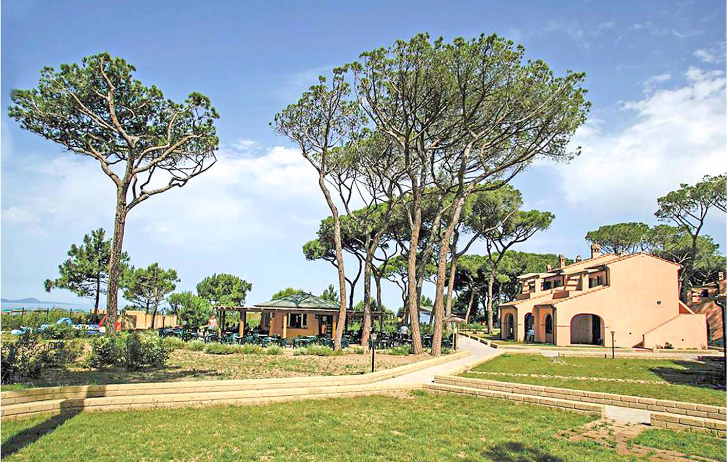 Apartamento vacacional entero, A 1 km de la playa de Follonica: A/A, Piscina, Jardín y Wifi. in Scarlino, Provincia de Grosseto