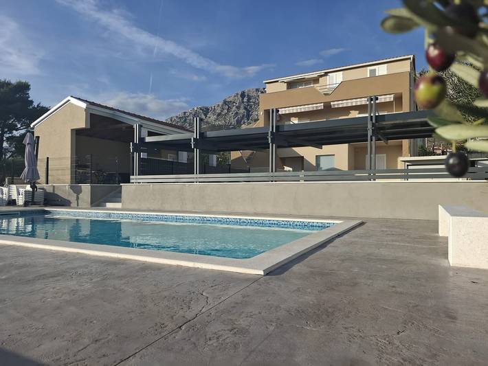 Ferienwohnung für 3 Personen, mit Balkon/Terrasse und Pool