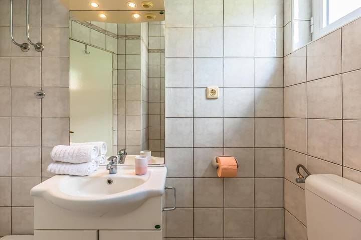 Maison d’hôte pour 2 personnes, avec jardin et terrasse à Tučepi - 4