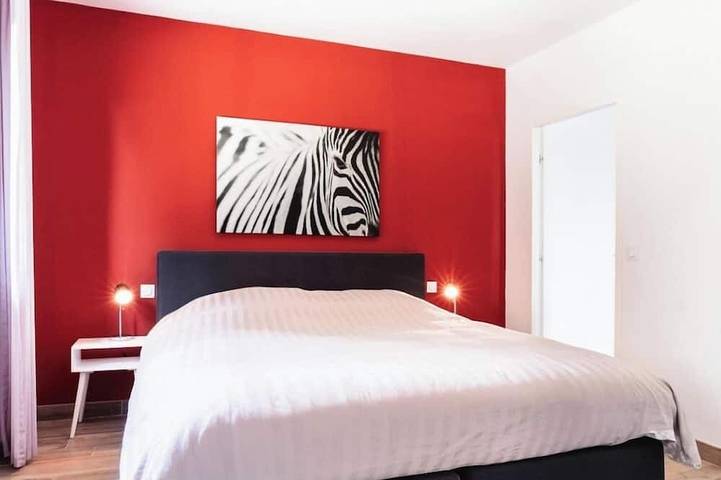 Location de vacances pour 8 personnes, avec jacuzzi ainsi que terrasse et jardin à Azille - 3