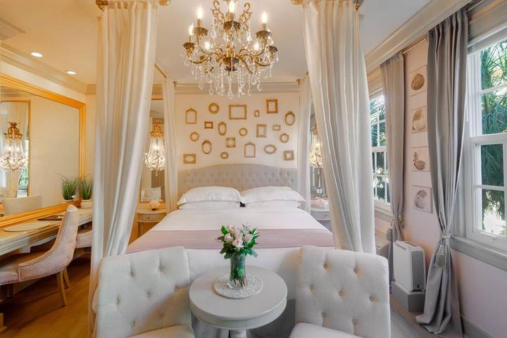 Appart’hôtel pour 2 personnes, avec vue et jardin ainsi que piscine et vue sur le lac