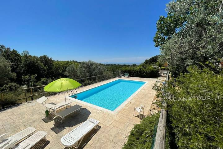 Appartamento per 4 persone, con giardino e piscina in Guardistallo