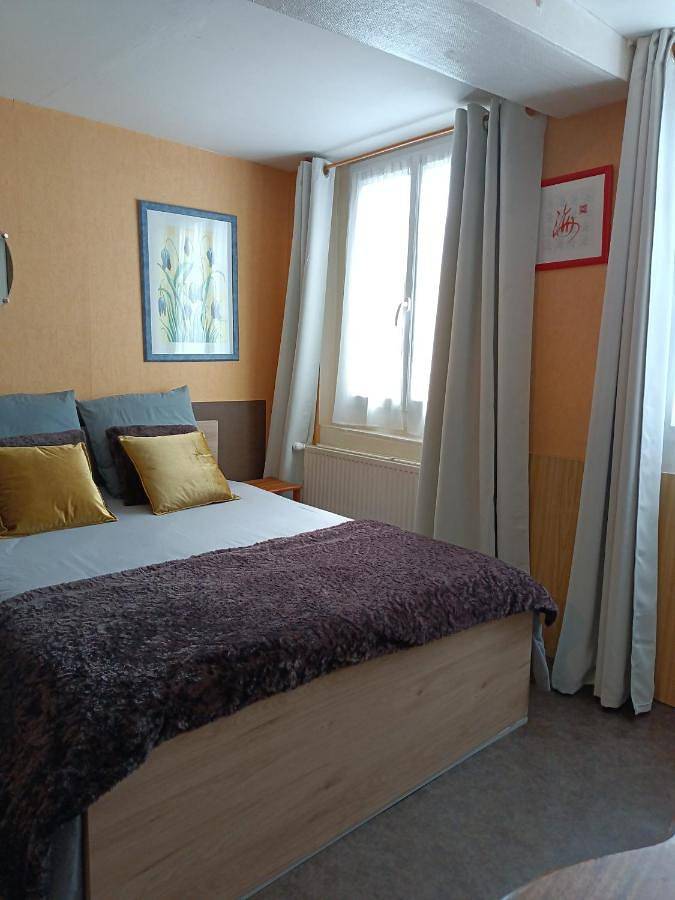 Appartement de vacances entier, Double Room in Pont-Audemer, Région de Bernay