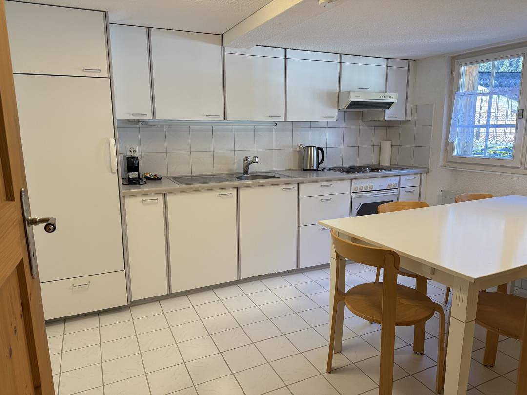 Ganze Wohnung, Revier musisch und historisch in Diesbach, Glarus Süd