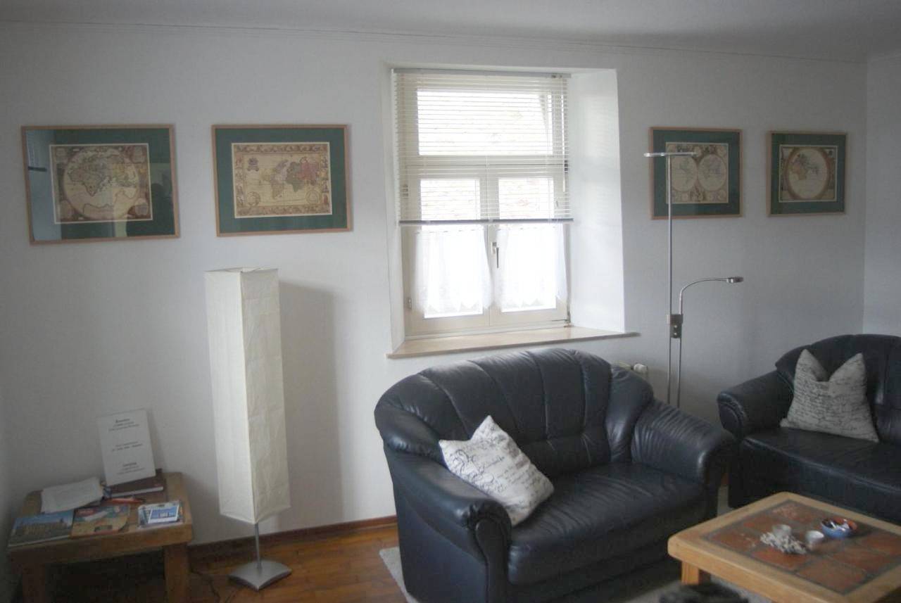Ganze Wohnung, Apartment - Ground Floor in Kornelimünster/Walheim, Aachen