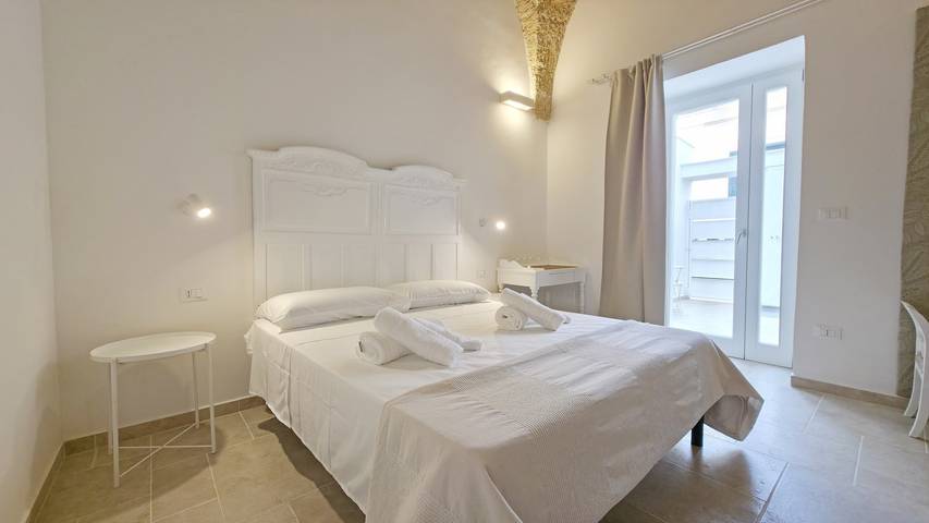 Location de vacances pour 6 personnes, avec terrasse et jardin à Casarano - 3