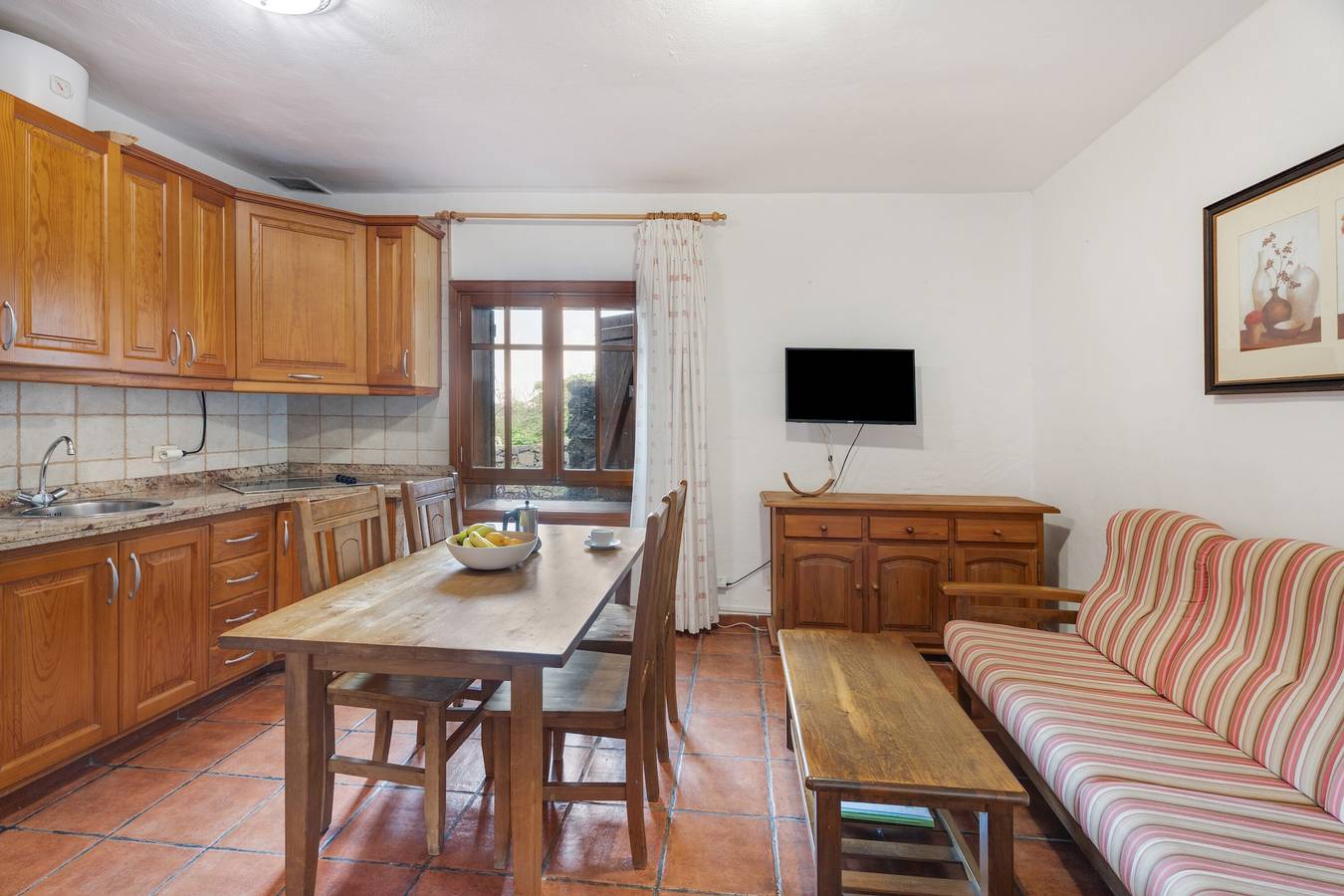 Casa Rural 'El Almendro' mit Meerblick, Gemeinschaftsterrasse und Wlan in El Mocanal, Valverde