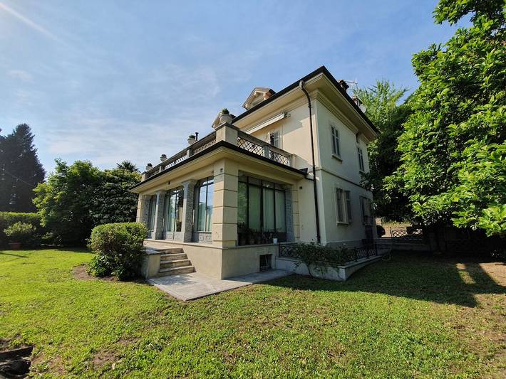 Villa pour 6 personnes, avec vue sur le lac ainsi que jardin et terrasse à Comune di Verbania - 2