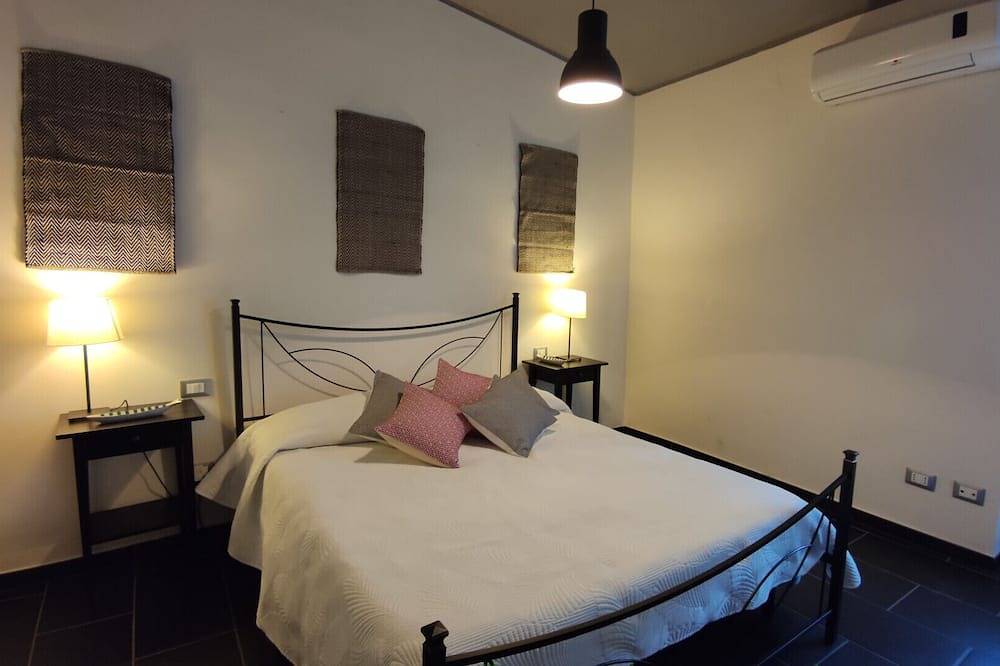 Ganze Wohnung, Episcopio Living: Im Fußgängerherz von Bosa, mit kostenlosen Parkplätzen gleich in Bosa, Planargia